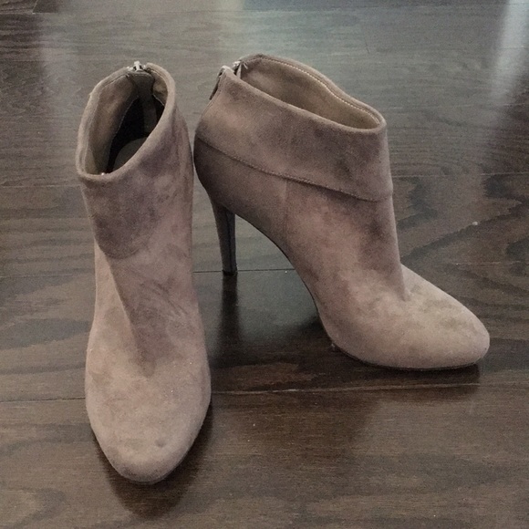 Grey Booties - Picture 2 of 4